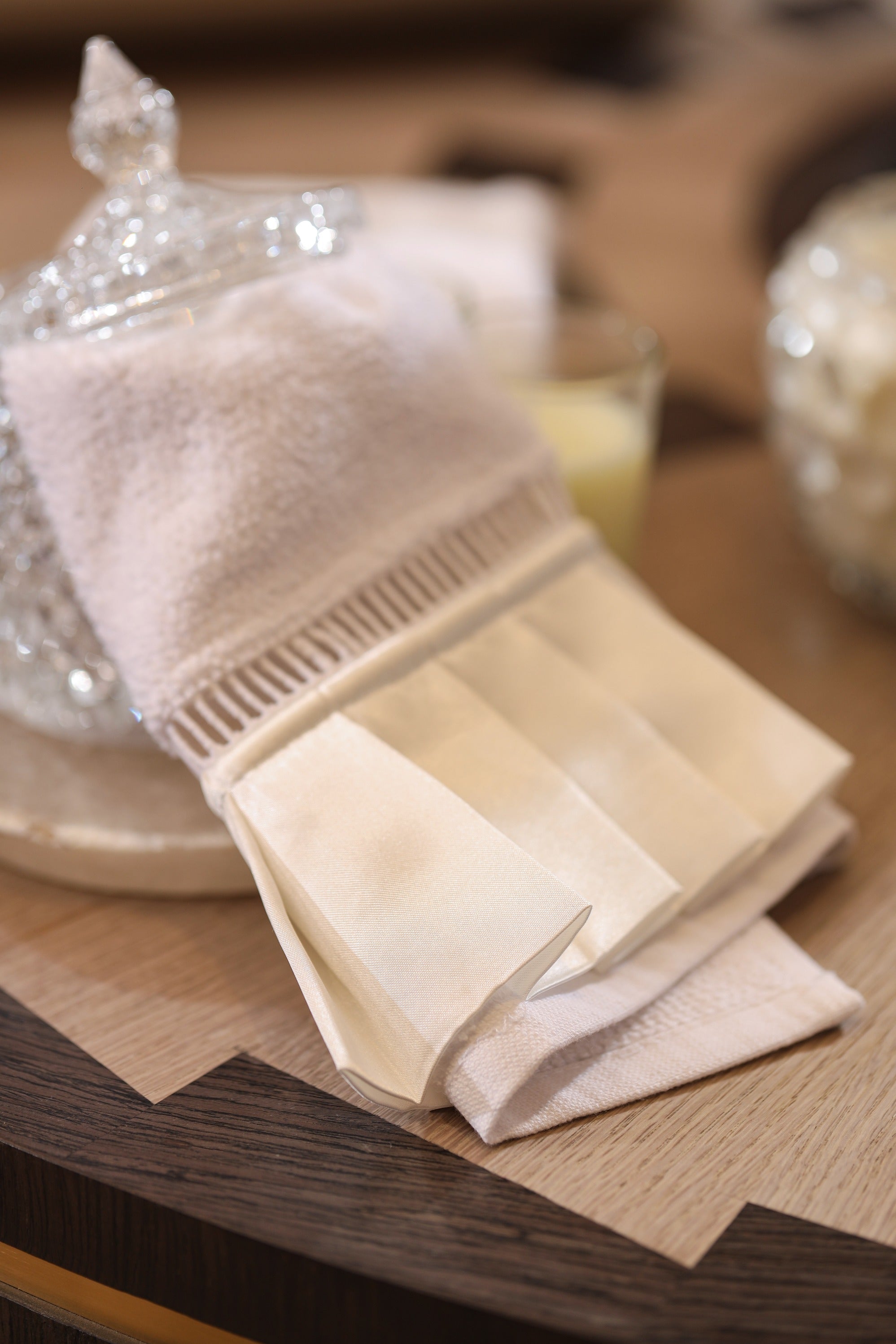 POWDER NAPKINS